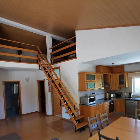 Semesterbostad Limao