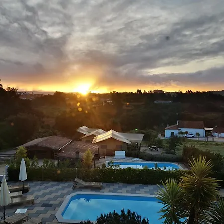 Limao Semesterbostad Cela (Leira)