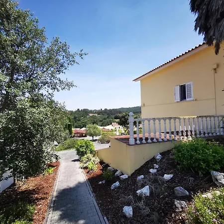 Semesterbostad Limao Cela (Leira)